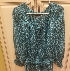 Cynthia Steffe M green and white blouse